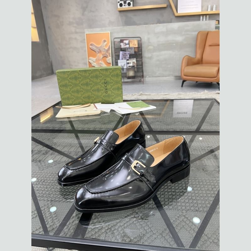 G*u*i leather shoes